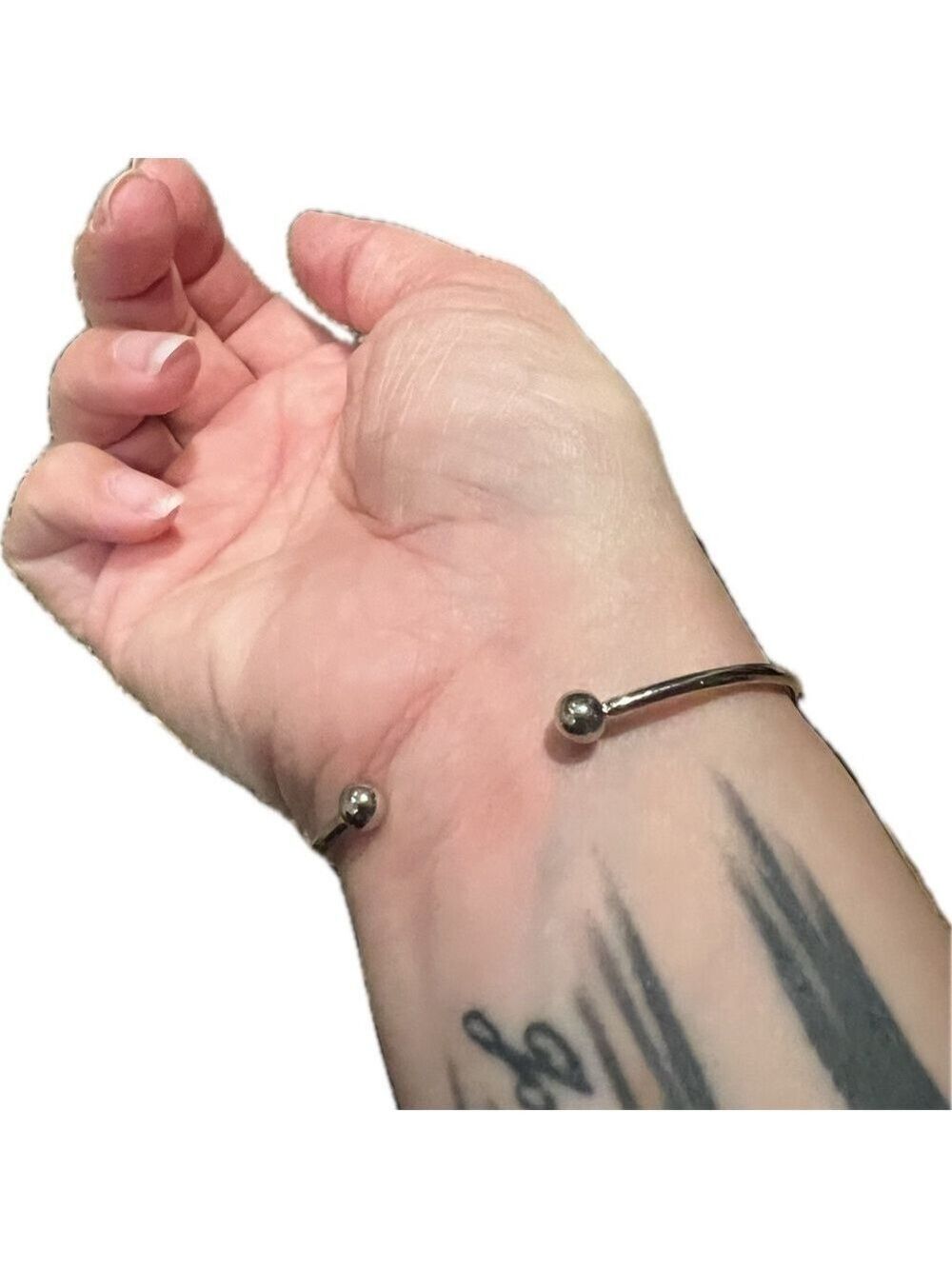 FASHION JEWELRY heartbcuff, silver, cubic cerconia. - Picture 4 of 4